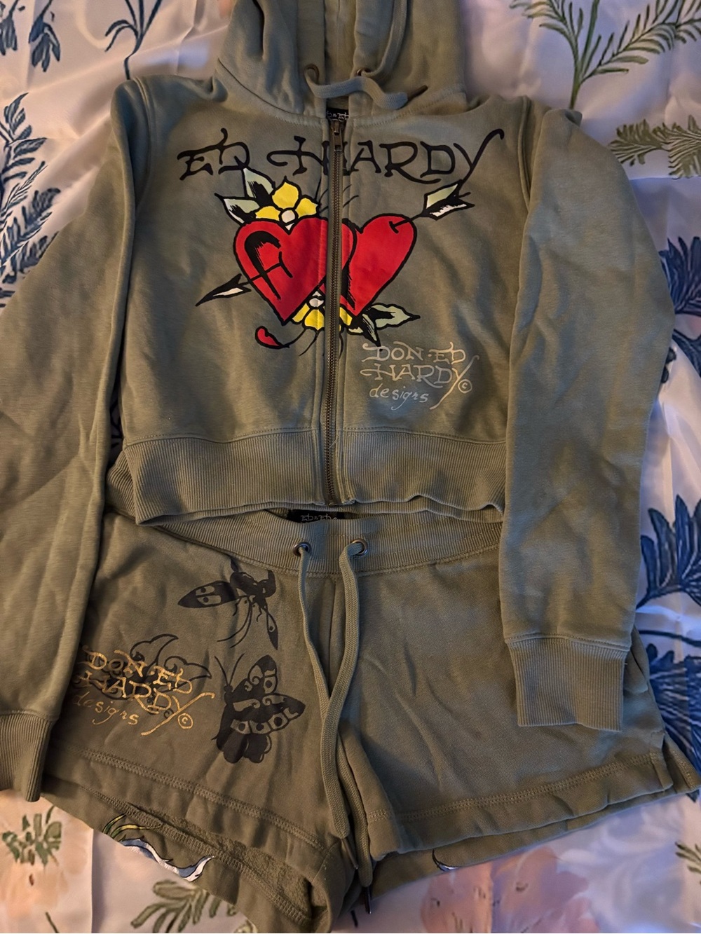 Ed Hardy Women’s Green Zip Hoodie & Shorts Set with Red Heart Graphic